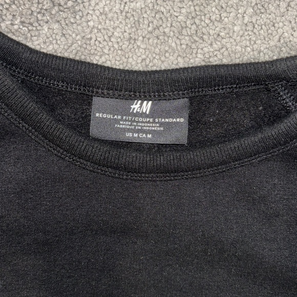 Black men's medium h&m sweatshirt crew neck - Picture 2 of 3